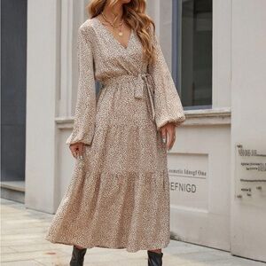 Allover Animal Print Surplice V neck Belted Dress, like new!